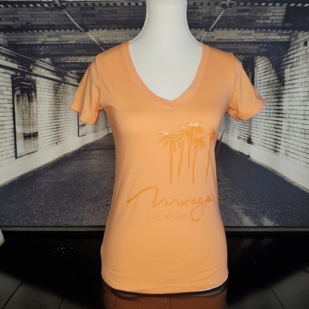 Authentic Mirage T-Shirt and Casino Chip